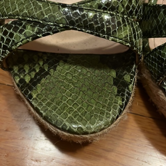 Prada green snake skin wedge - Picture 10 of 10